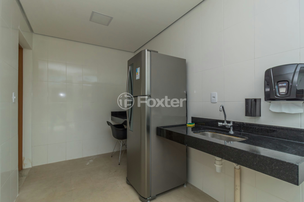 Apartamento à venda com 2 quartos, 40m² - Foto 22