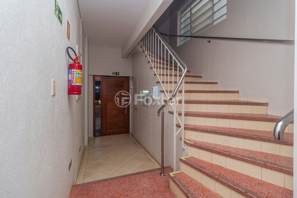 Apartamento à venda com 1 quarto, 44m² - Foto 22