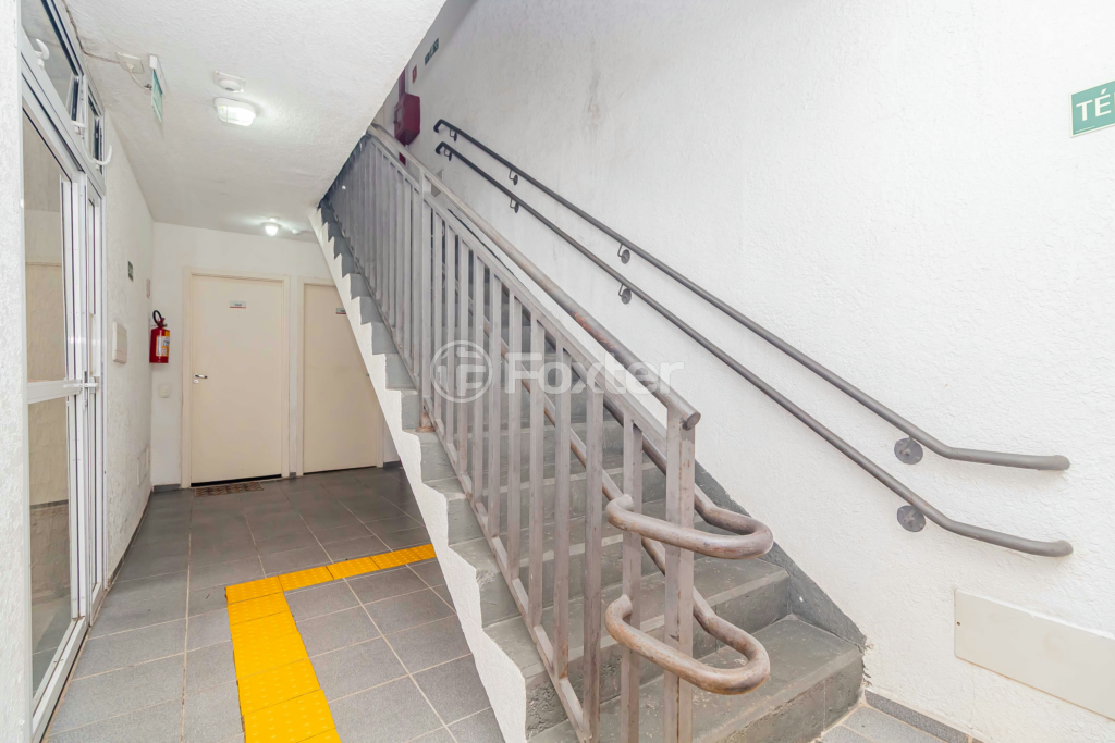 Apartamento à venda com 2 quartos, 41m² - Foto 21