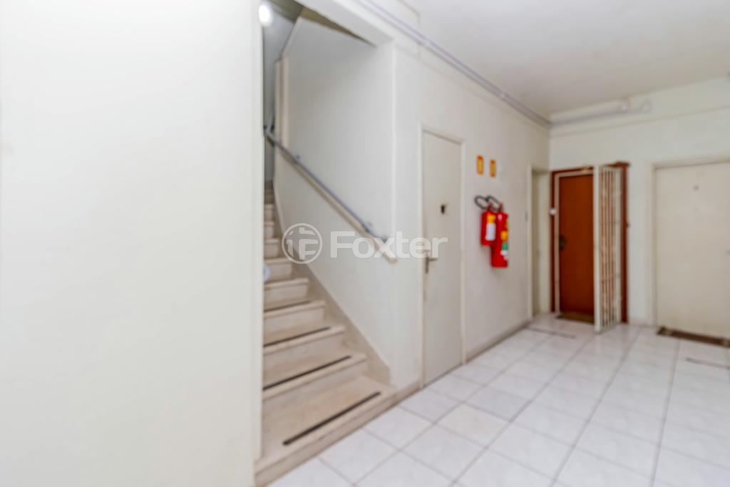 Apartamento à venda com 2 quartos, 66m² - Foto 30