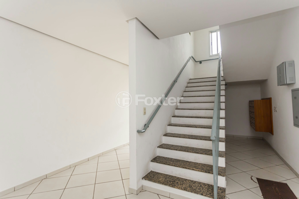 Apartamento à venda com 2 quartos, 68m² - Foto 31