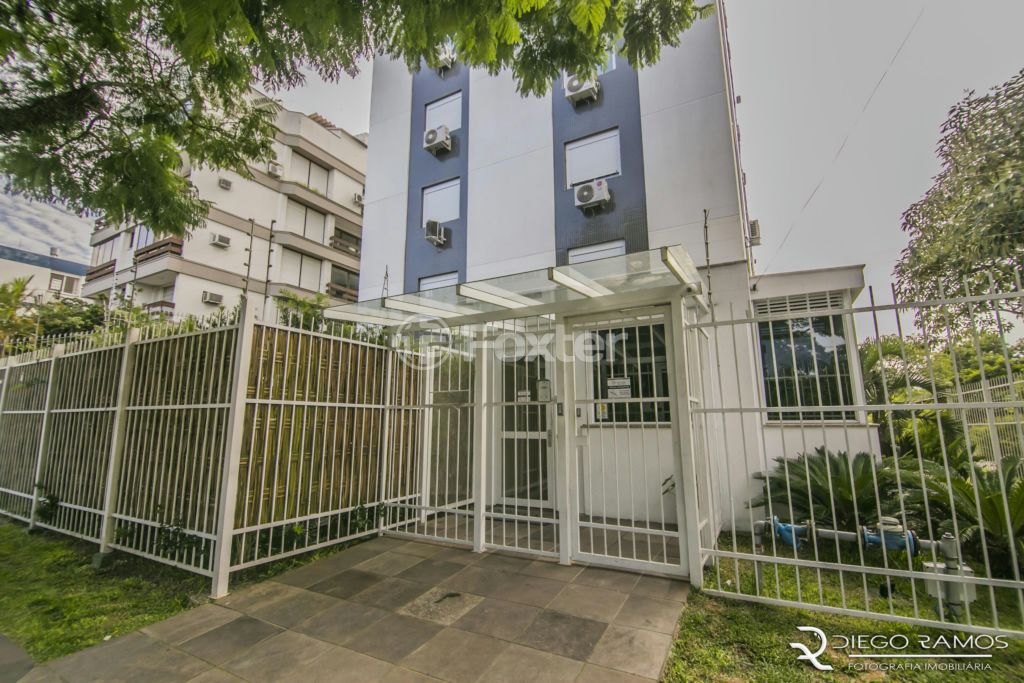 Apartamento à venda com 2 quartos, 70m² - Foto 57