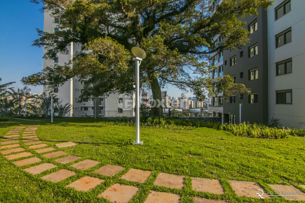 Apartamento à venda com 3 quartos, 236m² - Foto 92