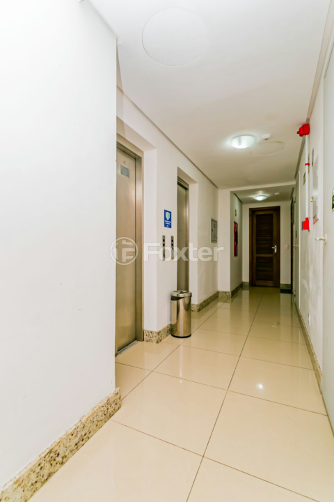 Apartamento à venda com 2 quartos, 75m² - Foto 44