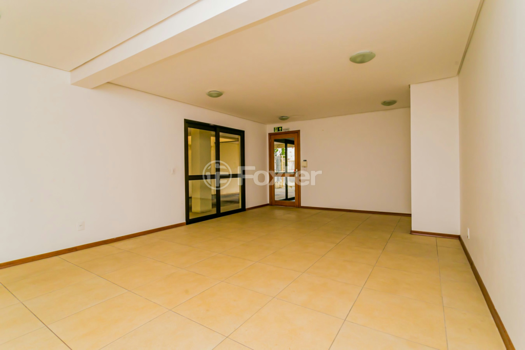 Apartamento à venda com 2 quartos, 75m² - Foto 47