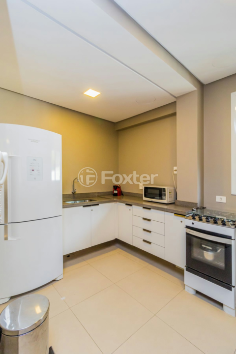 Apartamento à venda com 2 quartos, 75m² - Foto 31