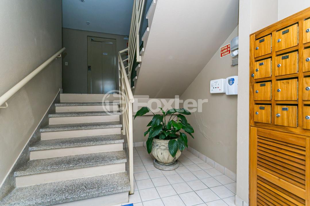 Apartamento à venda com 2 quartos, 67m² - Foto 28