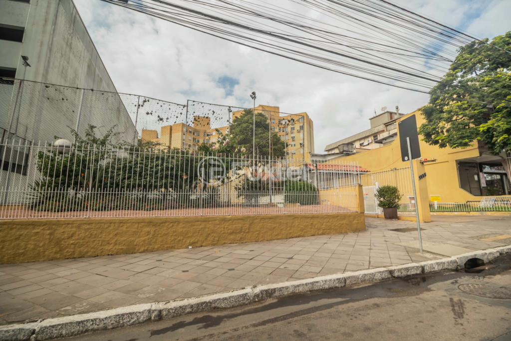 Apartamento à venda com 2 quartos, 63m² - Foto 55