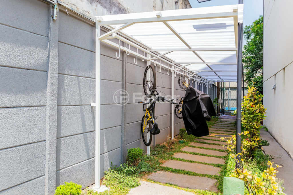 Apartamento à venda com 1 quarto, 32m² - Foto 29