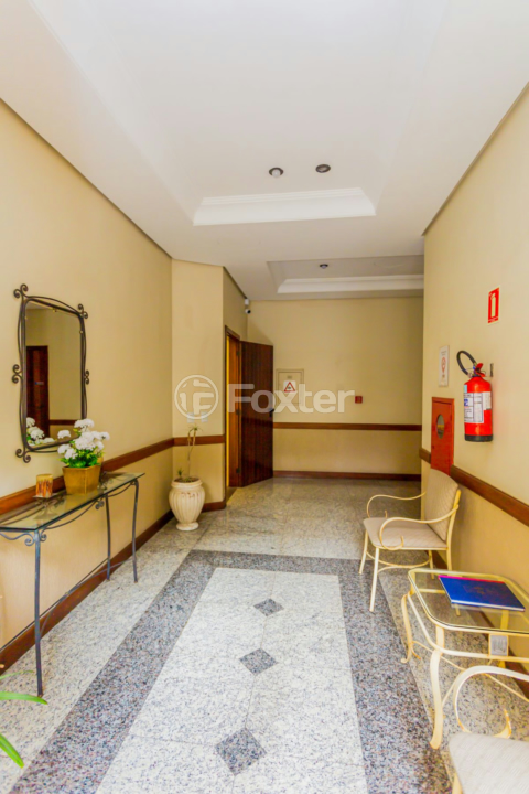 Apartamento à venda com 2 quartos, 70m² - Foto 27