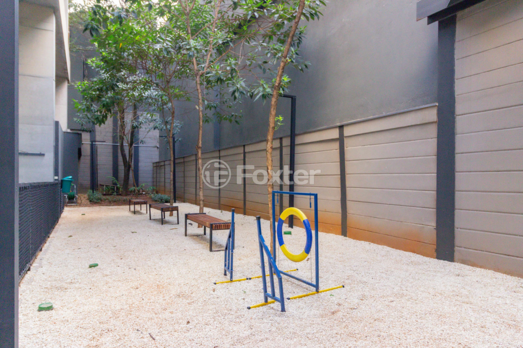 Apartamento à venda com 1 quarto, 30m² - Foto 57