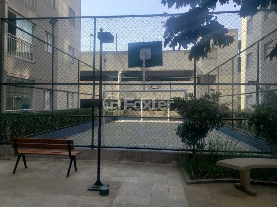 Apartamento à venda com 2 quartos, 64m² - Foto 42