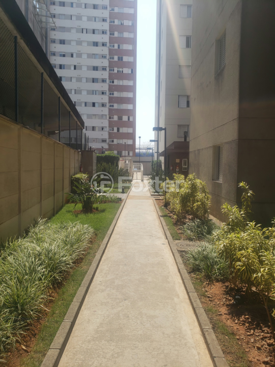 Apartamento à venda com 2 quartos, 64m² - Foto 55