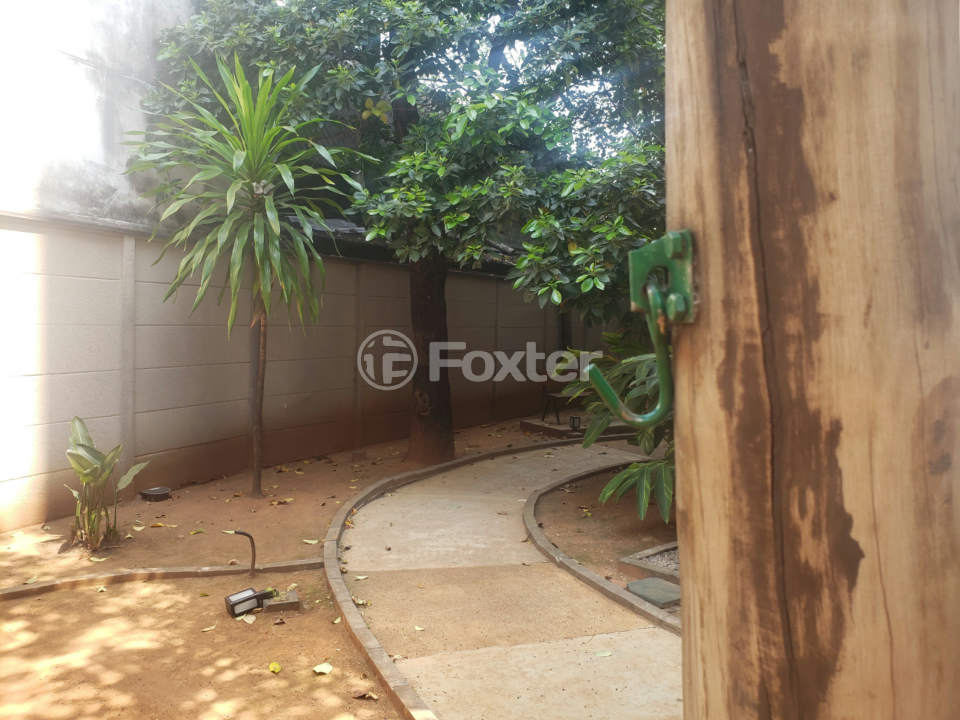 Apartamento à venda com 2 quartos, 64m² - Foto 47