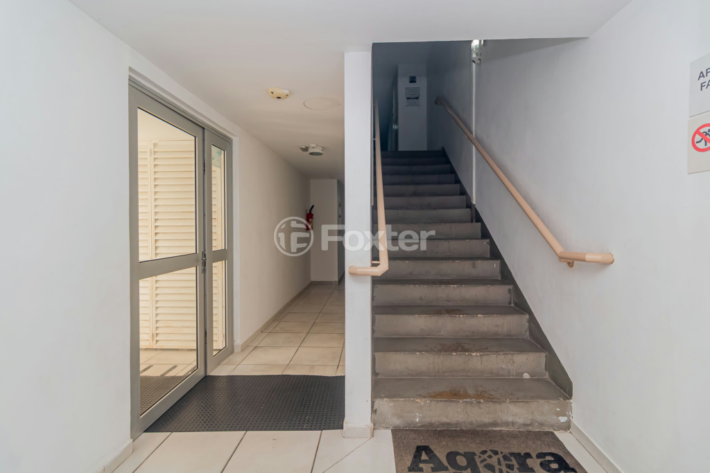 Apartamento à venda com 2 quartos, 42m² - Foto 28