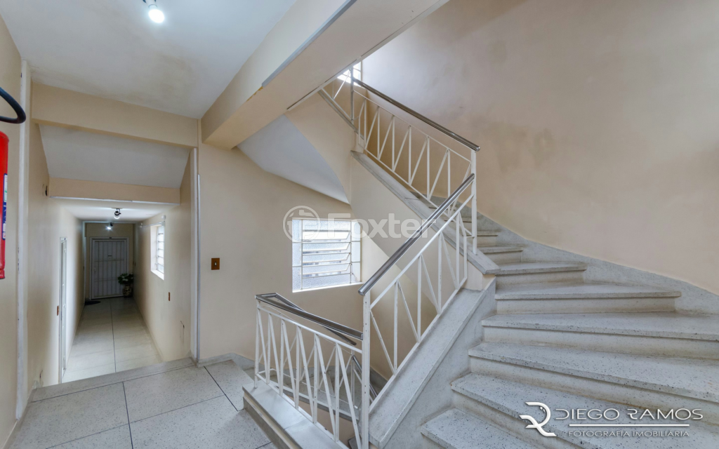 Apartamento à venda com 1 quarto, 40m² - Foto 11