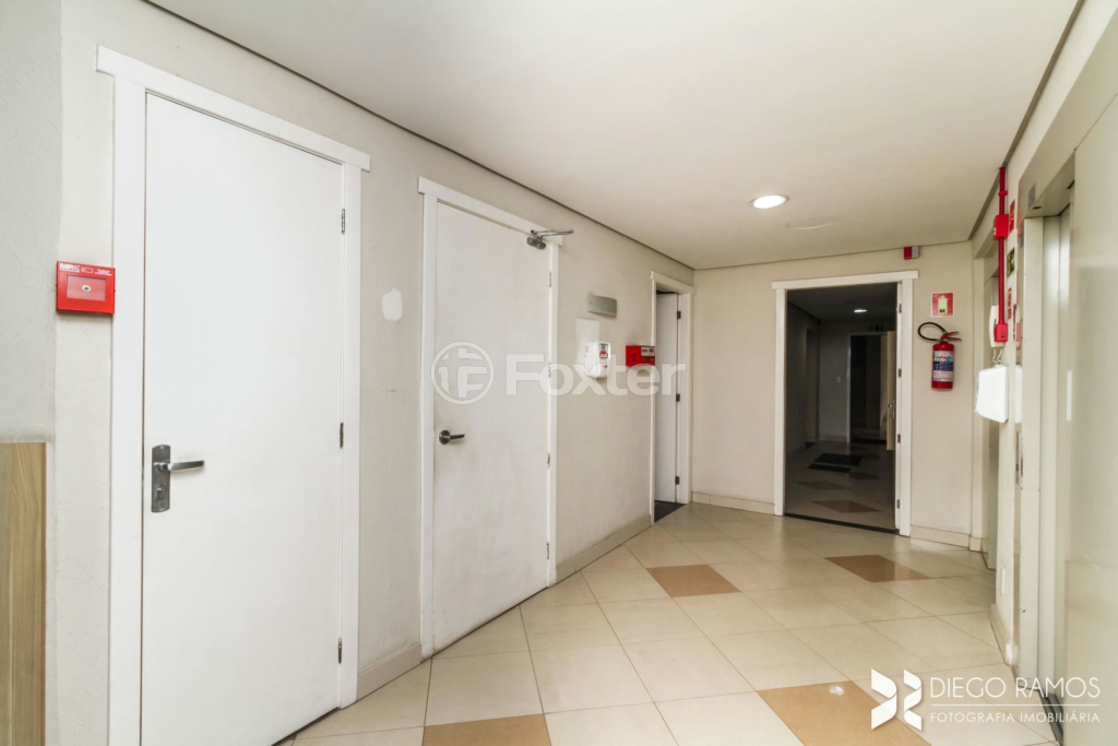 Apartamento à venda com 2 quartos, 60m² - Foto 26