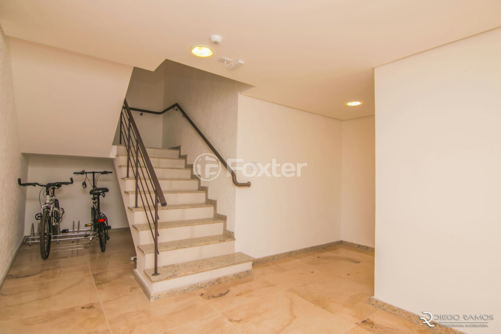 Apartamento à venda com 2 quartos, 61m² - Foto 29