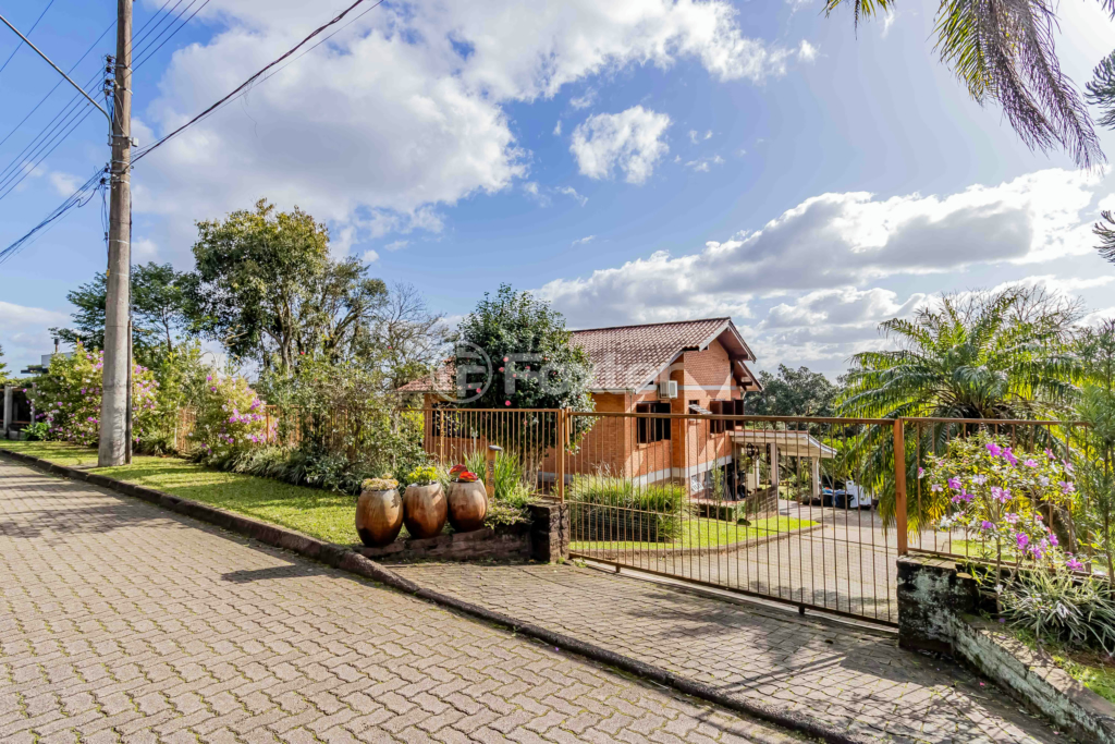 Casa de Condomínio à venda com 3 quartos, 1575m² - Foto 67