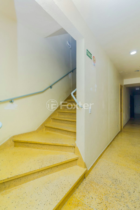 Apartamento à venda com 1 quarto, 41m² - Foto 18