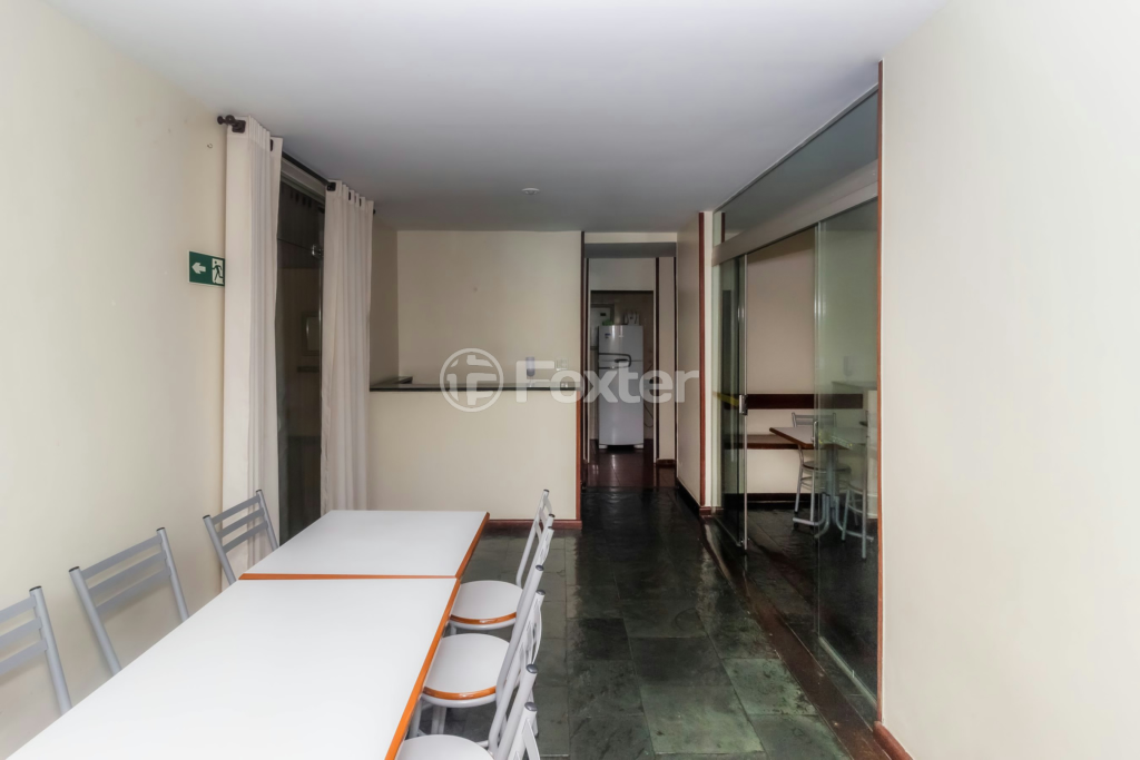 Apartamento à venda com 2 quartos, 64m² - Foto 20