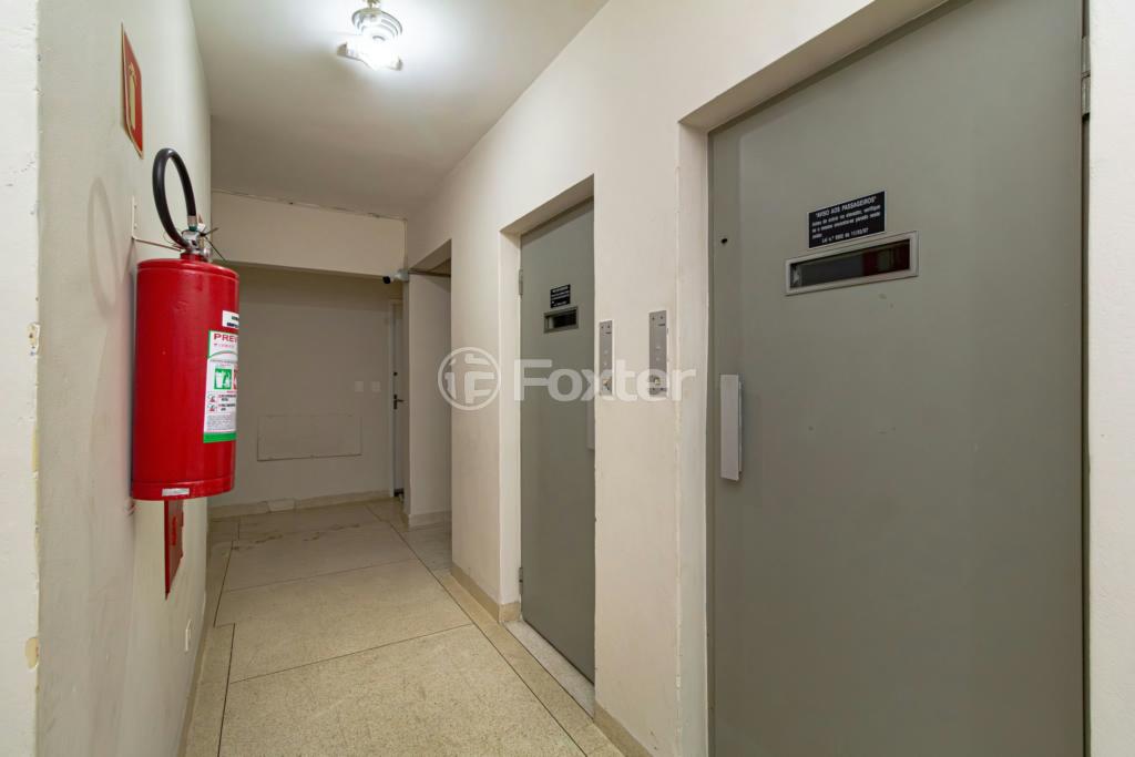 Apartamento à venda com 1 quarto, 34m² - Foto 19