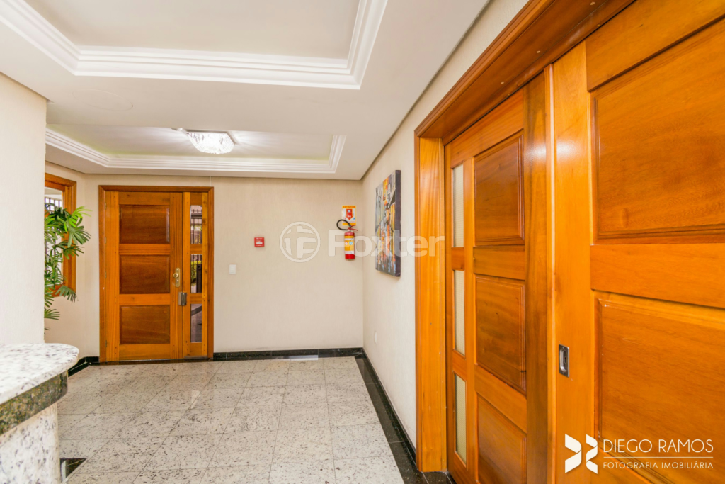 Apartamento à venda com 3 quartos, 233m² - Foto 32