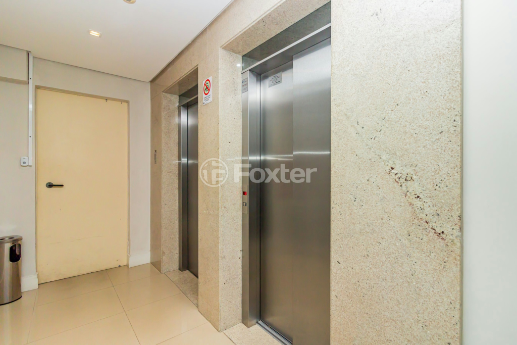 Apartamento à venda com 2 quartos, 75m² - Foto 11