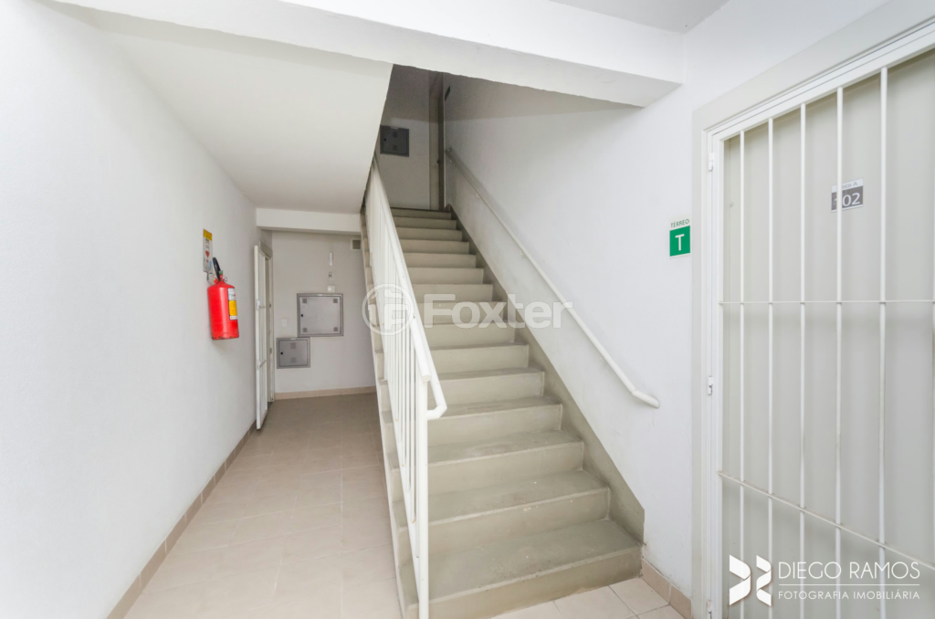 Apartamento à venda com 2 quartos, 43m² - Foto 30