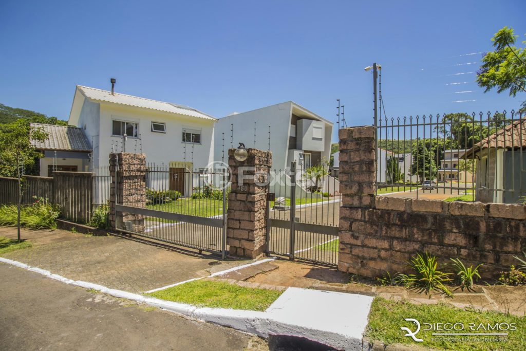 Casa de Condomínio à venda com 3 quartos, 296m² - Foto 49