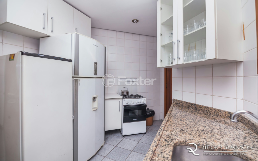 Apartamento à venda com 3 quartos, 208m² - Foto 46