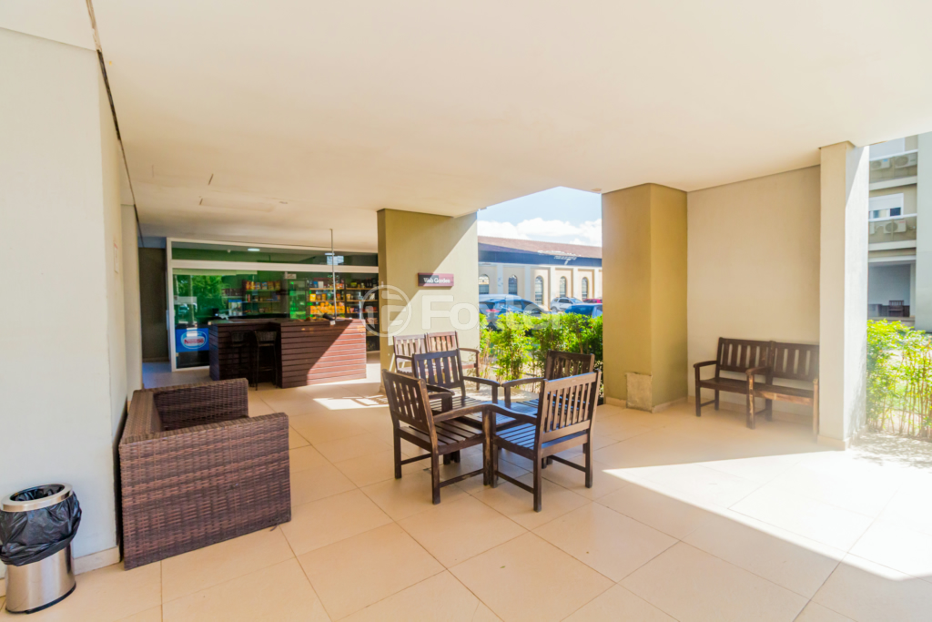 Apartamento à venda com 2 quartos, 64m² - Foto 25