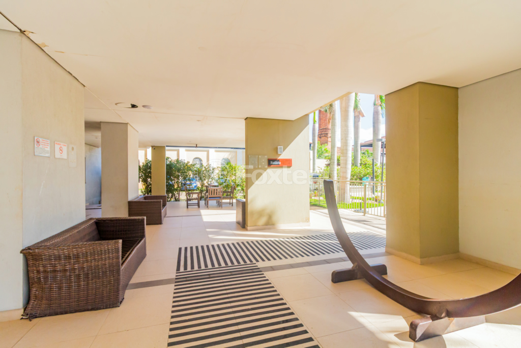 Apartamento à venda com 2 quartos, 64m² - Foto 27