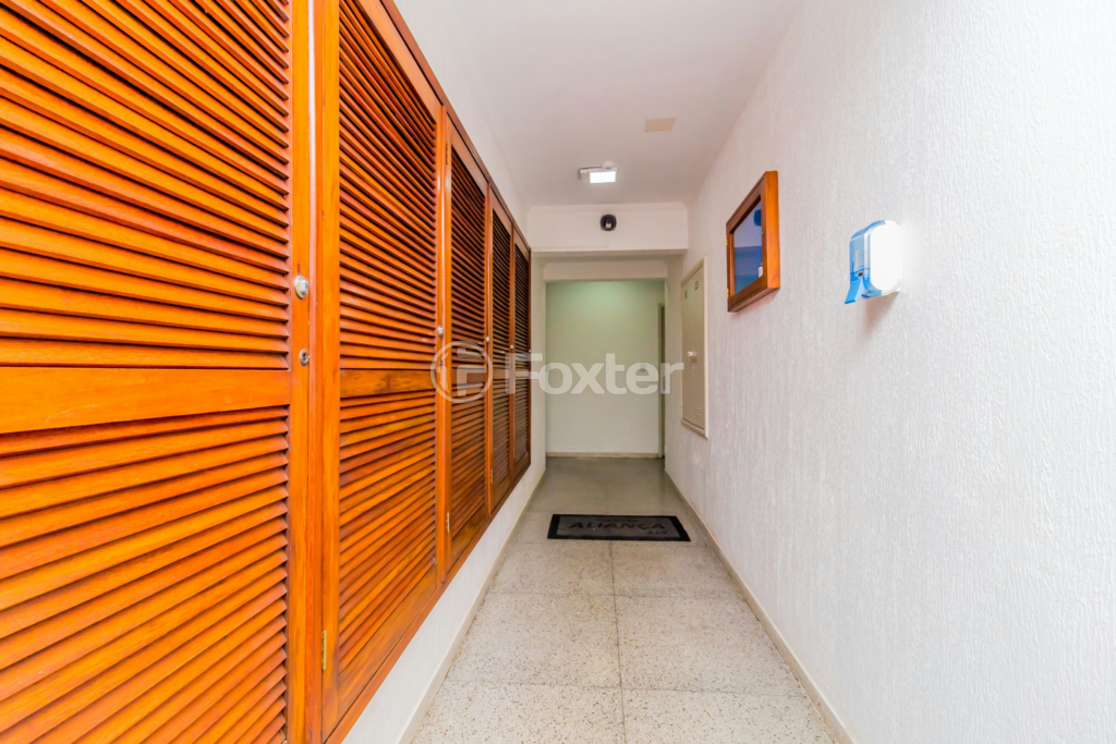 Apartamento à venda com 2 quartos, 62m² - Foto 9