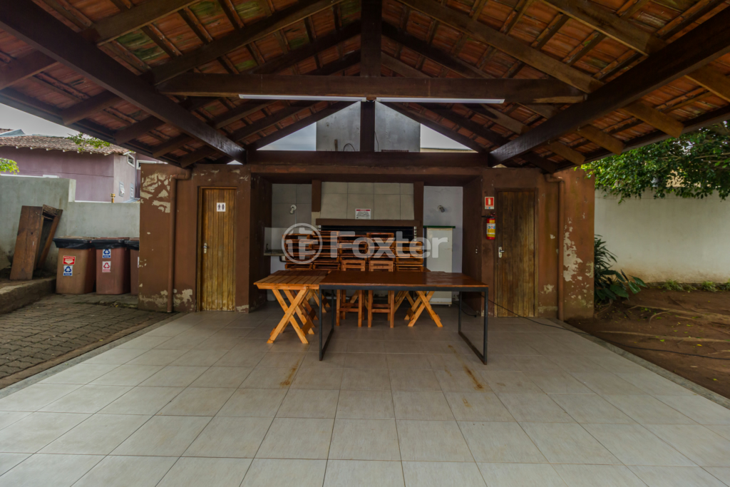 Casa à venda com 3 quartos, 98m² - Foto 29