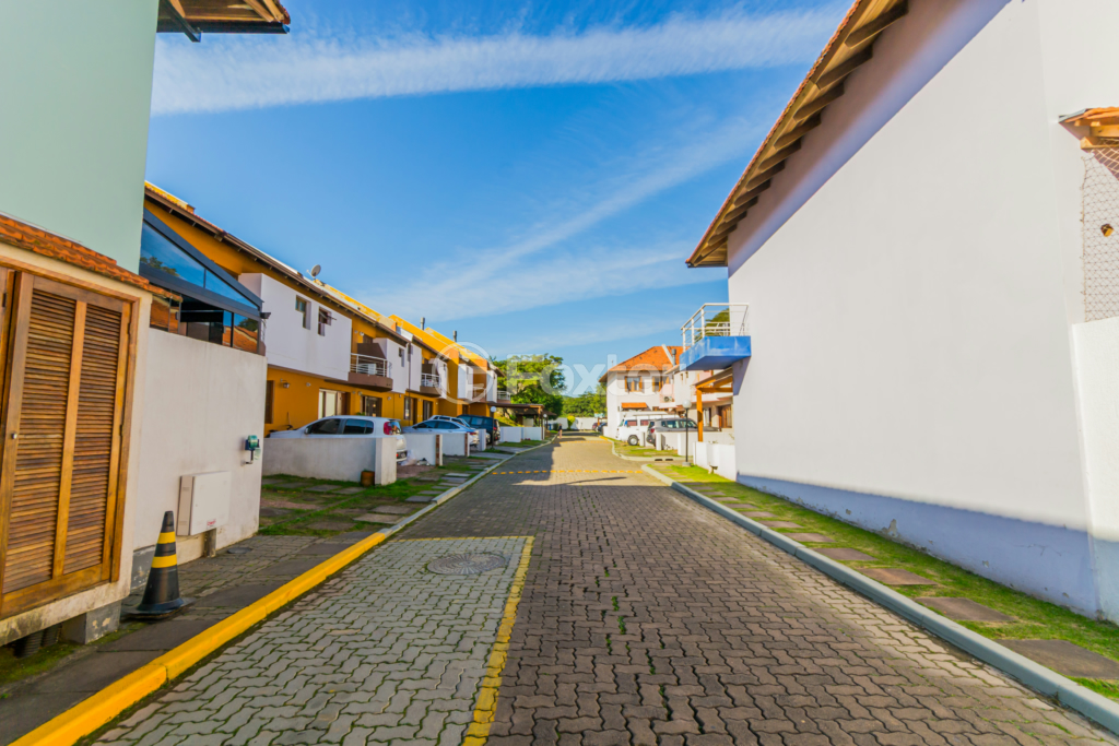 Casa à venda com 3 quartos, 98m² - Foto 27