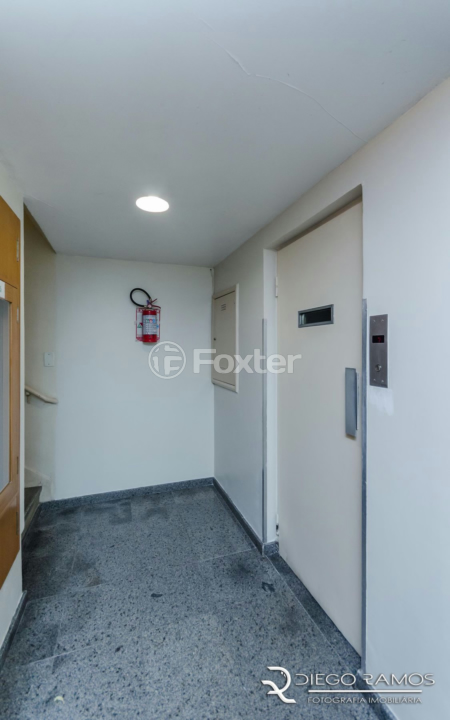 Apartamento à venda com 2 quartos, 64m² - Foto 25