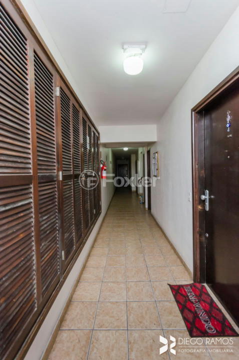 Apartamento à venda com 1 quarto, 42m² - Foto 18