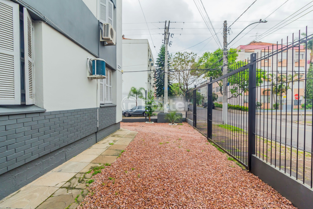 Apartamento à venda com 2 quartos, 62m² - Foto 14