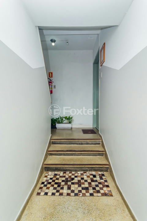 Apartamento à venda com 2 quartos, 62m² - Foto 17