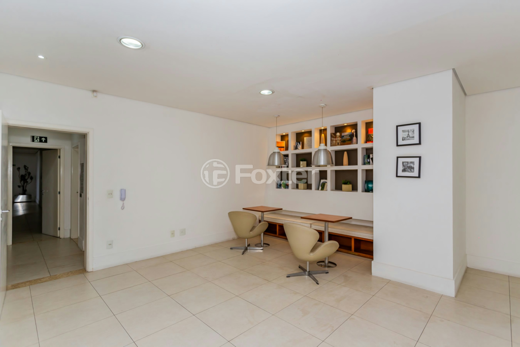 Apartamento à venda com 2 quartos, 74m² - Foto 30