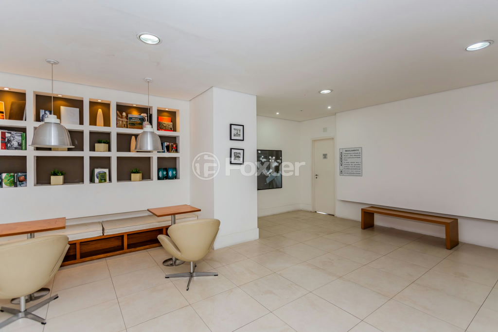 Apartamento à venda com 2 quartos, 74m² - Foto 31