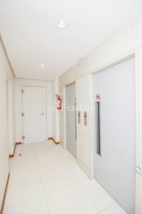 Apartamento à venda com 2 quartos, 89m² - Foto 29