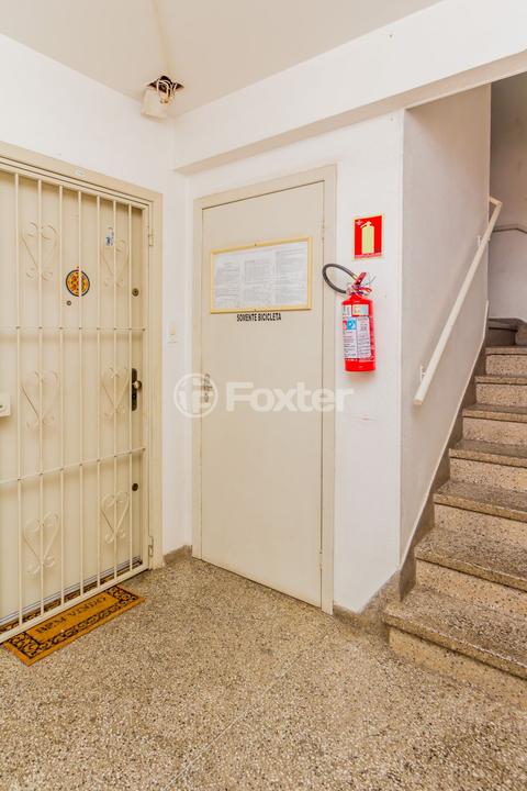 Apartamento à venda com 3 quartos, 76m² - Foto 30