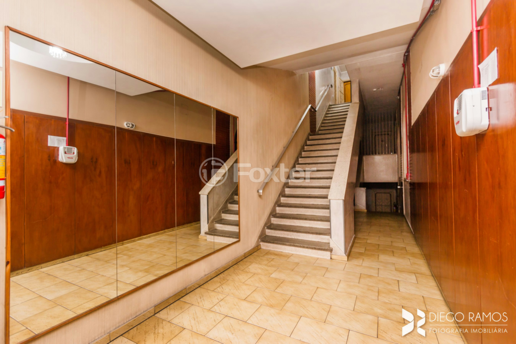 Apartamento à venda com 3 quartos, 126m² - Foto 2