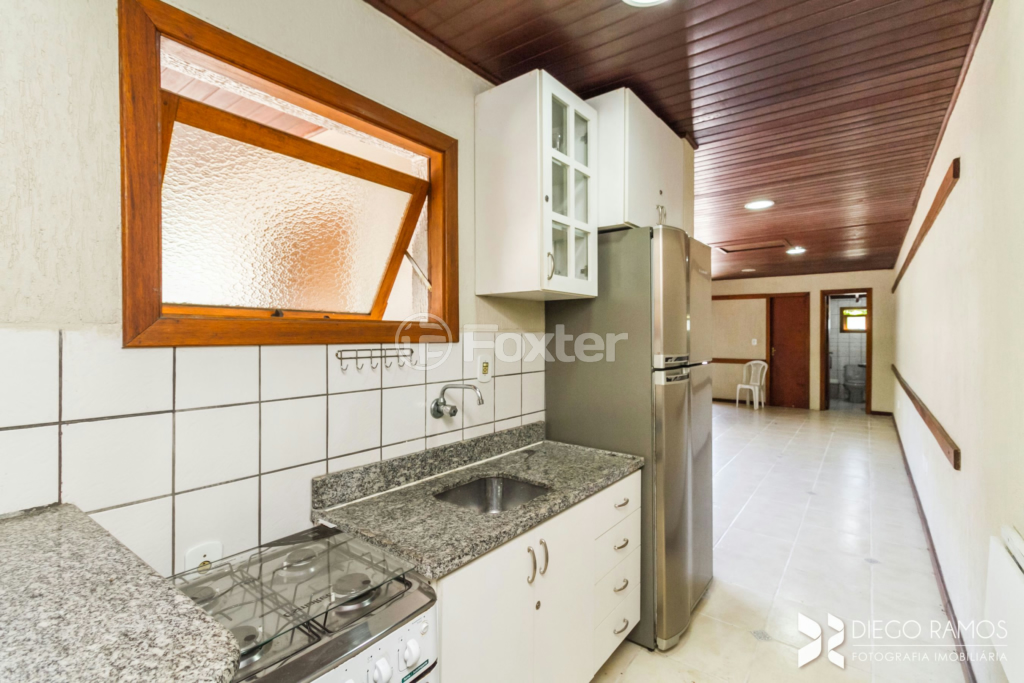 Casa de Condomínio à venda com 3 quartos, 233m² - Foto 42