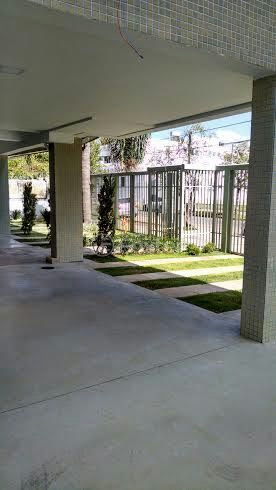 Apartamento à venda com 2 quartos, 68m² - Foto 35