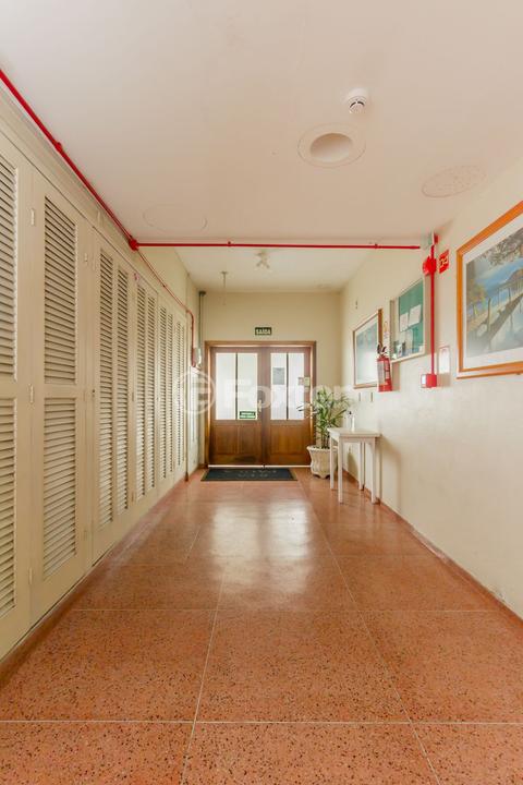 Apartamento à venda com 2 quartos, 70m² - Foto 13