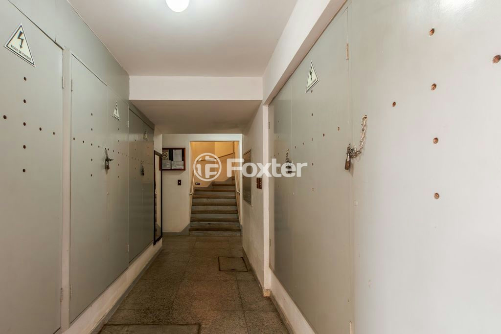 Apartamento à venda com 1 quarto, 40m² - Foto 11