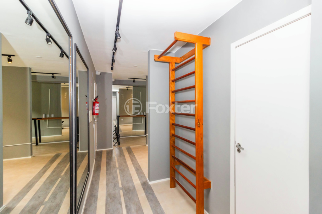 Apartamento à venda com 2 quartos, 44m² - Foto 31